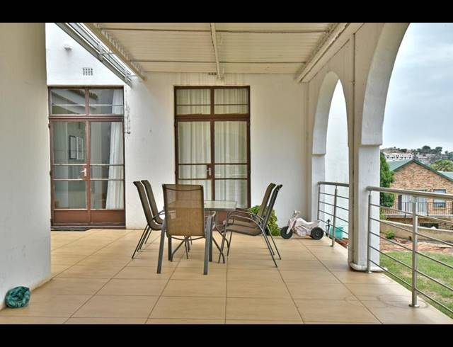 4 BEDROOM HOUSE FOR SALE IN OAKDENE